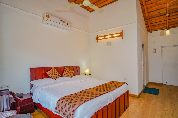 Neelesh Inn